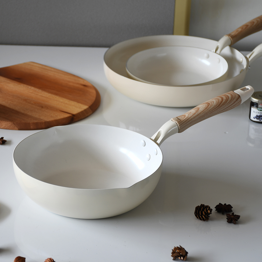 �Z���~�[�� IH�Ή��[�^�t���C�p��24cm