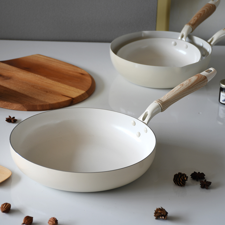 �Z���~�[�� IH�Ή��t���C�p��28cm